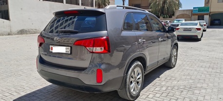 Manama, Vehicles, Cars & Trucks , BHD 2600,  KIA Sorento 2015,  2015,  Automatic,  98000 KM,  7 Seater SUV In Excellent Condition - Neat And Clean Car !!