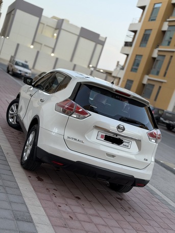 Manama, Vehicles, Cars & Trucks , BHD 3150,  Nissan X-Trail,  2015,  Automatic,  175432 KM,    Mid Option In Excellent Condition