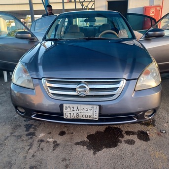 Jeddah, Vehicles, Cars & Trucks , SAR 12500,  Nissan Altima 2.5,  2005,  Automatic,  500 KM,  Nissan Altima Grey Silver