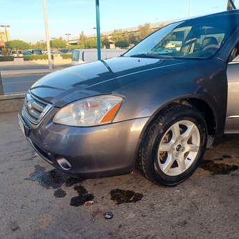 Jeddah, Vehicles, Cars & Trucks , SAR 12500,  Nissan Altima 2.5,  2005,  Automatic,  500 KM,  Nissan Altima Grey Silver