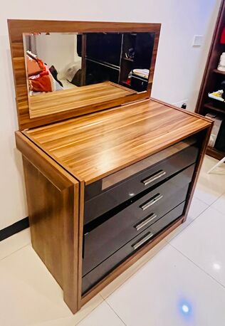 Manama, Household Items, BHD 170,  BHD 170, Excellent Condition Furnitures - Mob-39752253