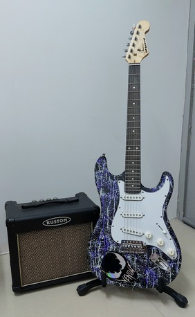 Hoora, Musical Instruments, BHD 110,  Squier Bullet Modified Guitar Custom Paint