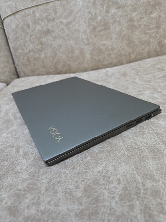 Jubail, Computers, SAR 1875,  Lenovo Yoga Slim 7, Corei7 With Wireless Mouse