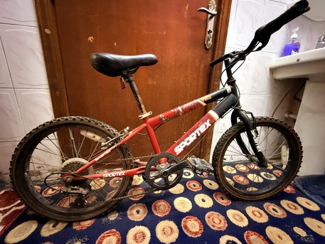 Dammam, Bicycles, SAR 120,  Bike/Bicycle For Sale. Built In Gear System That Goes Upto 5 Different Modes