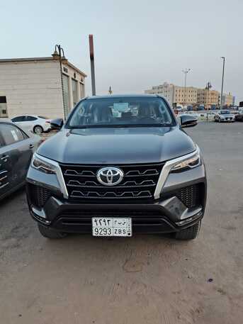 Dammam, Job Seekers, TOYOTA FORTUNER WITH OR WITHOUT DRIVER AVAILABLE FOR RENT