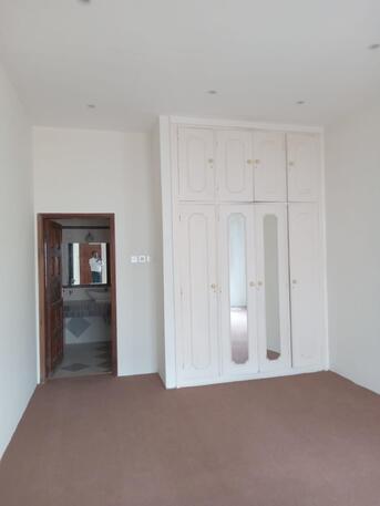 Zinj, Villas, BHD 1500,  Staff Accommodation Villa For Rent In Zinj, Manama | 3-Storey Building