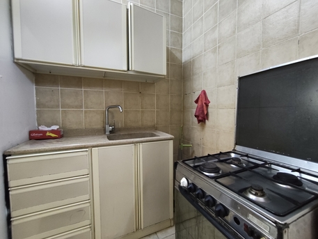 Diraz, Apartments/Houses, BHD 135/year,  1 BR,  Diraz:- Studio Flat Furnished On Rent With Unlimited Ewa..