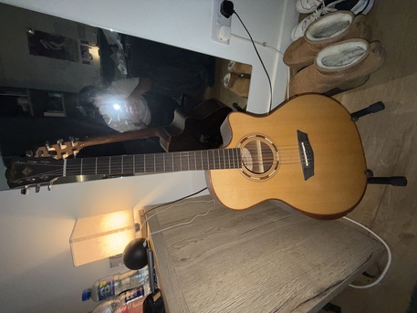 Muharraq, Musical Instruments, BHD 350,  Washburn WG2OSCE Electro-Acoustic Guitar (Excellent Condition)