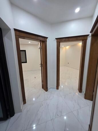 Akrabia, Rooms Available, SAR 28000/year,  Family Flat For Rent