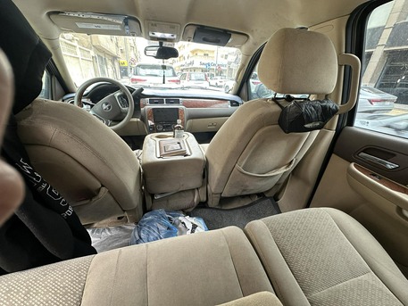 Dammam, Vehicles, Cars & Trucks , SAR 25500,  Gmc Yukon,  2007,  Automatic,  470000 KM,    Fully  Brown Colour With Alloy Wheels In Amazing Condition For Sal