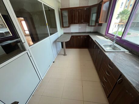 Diraz, Apartments/Houses, BHD 160/month,  2 BR,  Bright  Flat For Rent In Budaiya Highway (Near Alosra)