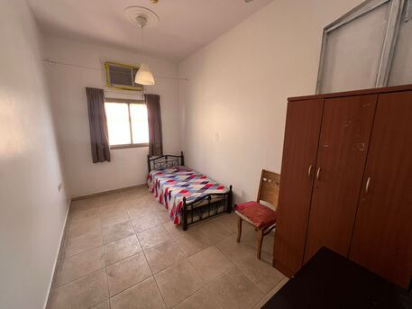 Diraz, Apartments/Houses, BHD 190/month,  2 BR,  Budget 2 BHK Flat For Rent In Budaiya Highway (Near Alosra) | Separate Kitchen |