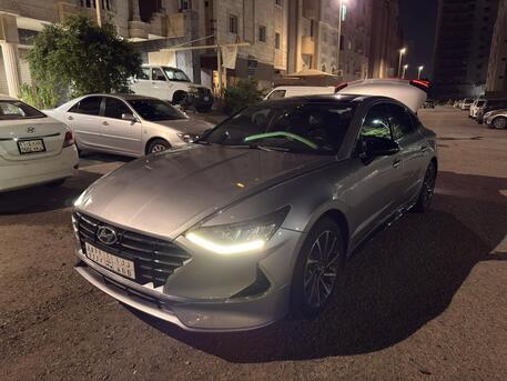 Al Bawadi, Vehicles, Cars & Trucks , SAR 60000,  Hyundai Sonata Limited,  2020,  Automatic,  172000 KM,  Hyundai Sonata  Silver Full Option