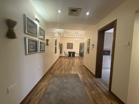 Manama, Apartments/Houses, 550/year,  3 BR,  120 Sq. Meter,  Spacious Luxury Fully Furnished 3BHK Apartment (3 Bedrooms, 3 Bathrooms).