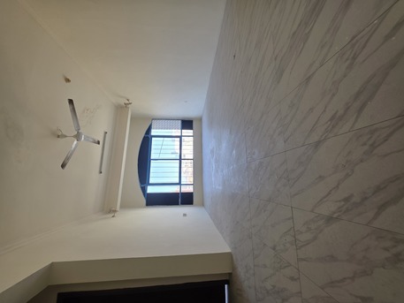 Salmaniya, Apartments/Houses, BHD 180/month,  2 BR,  @2BATHROOM Hall Kitchen Without Electricity