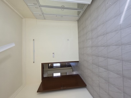 Salmaniya, Apartments/Houses, BHD 170/month,  2 BR,  #1BATHROOM Hall Kitchen Without Electricity