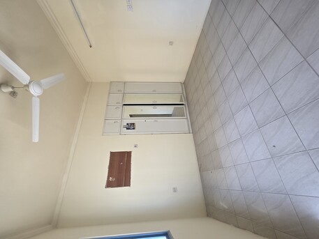 Salmaniya, Apartments/Houses, BHD 170/month,  2 BR,  #1BATHROOM Hall Kitchen Without Electricity