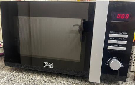 Manama, Appliances, BHD 35,  Black And Decker Microwave
