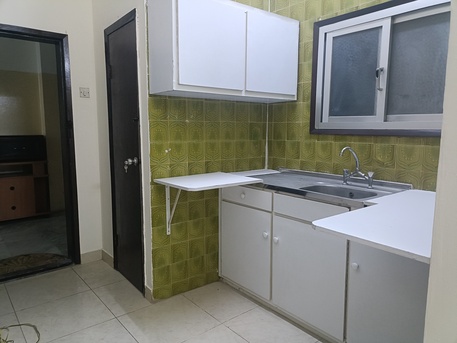 Manama, Apartments/Houses, BHD 120/month,  Studio,  80 Sq. Meter,  Unfurnished Small  Studio Flat With Ewa