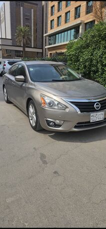 Al Murabba, Vehicles, Cars & Trucks , SAR 22000,  Nissan Altima,  2013,  Automatic,  290000 KM,    Model With Good Condition For Sell.