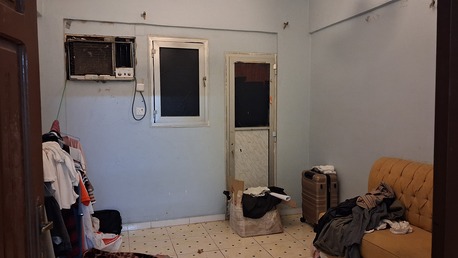 Jizan, Rooms Available, SAR 650/month,  1200 Sq. Meter,  Room In Family Flate For A Single Executive Person