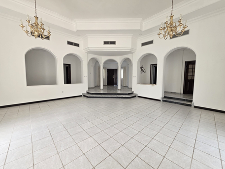 Budaiya, Villas, BHD 750,  4 Bedrooms 3 N Half Bath Room Compound Villa