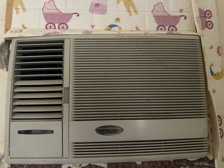 Ad Diriyah, Air Conditioners, SAR 1200,  2 LmmmAC For Sale ( Hitachi And Carrier )