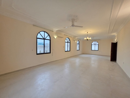 Saar, Villas, BHD 800,  Saar : 4 Bedroom Compound Semifurnished  Villa