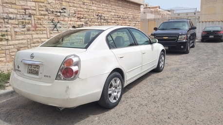 Kuwait City, Vehicles, Cars & Trucks , KWD 900,  Nissan Altima,  2004,  Automatic,  213000 KM,    For Sale