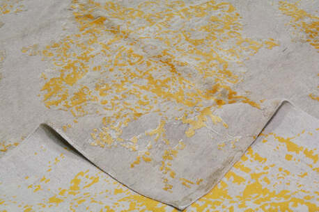 New York, Household Items, USD 100,  Authentic Persian Rugs&ndash; Handcrafted & Elegant