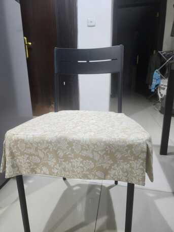 Riyadh, Furniture, SAR 500,  Ikea Extendable Table With 4 Chairs (black)