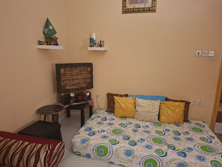 Al Rawabi, Furniture, SAR 1500,  Expat Moving To Home Country. Beautiful And Well Maintained Furniture For Sale.