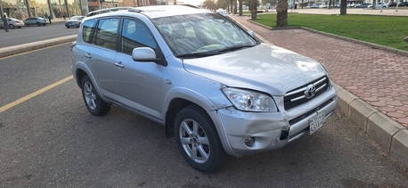 Madinah, Vehicles, Cars & Trucks , SAR 19500,  Toyota RAV4,  2007,  Automatic,  297000 KM,    Full Option 4?4