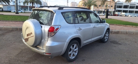 Madinah, Vehicles, Cars & Trucks , SAR 19500,  Toyota RAV4,  2007,  Automatic,  297000 KM,    Full Option 4?4