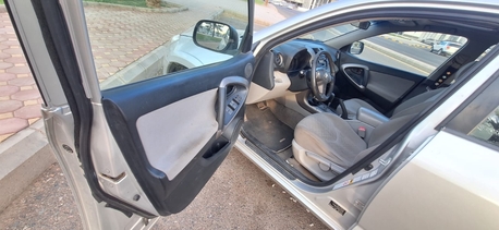 Madinah, Vehicles, Cars & Trucks , SAR 19500,  Toyota RAV4,  2007,  Automatic,  297000 KM,    Full Option 4?4