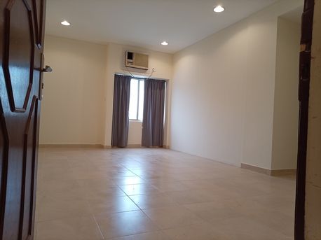 Adliya, Apartments/Houses, BHD 320/year,  4 BR,  Semi Furnished 4BHK For Rent In Adliya 4 Bedrooms 2 Bathrooms Hall Closed Kitchen Balcony