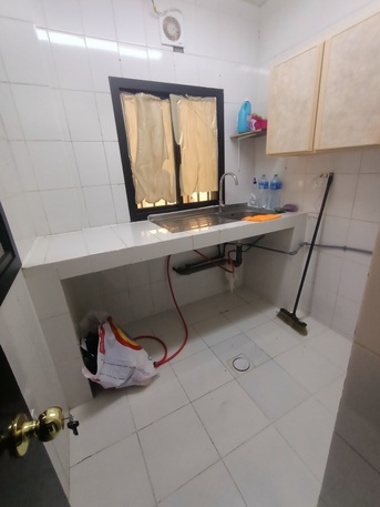 Gudaibiya, Apartments/Houses, BHD 140/month,  1 BR,  Semi Furnished 1 Bedroom Studio Family Flat Rent In Gudaibiya With Unlimited Electricity