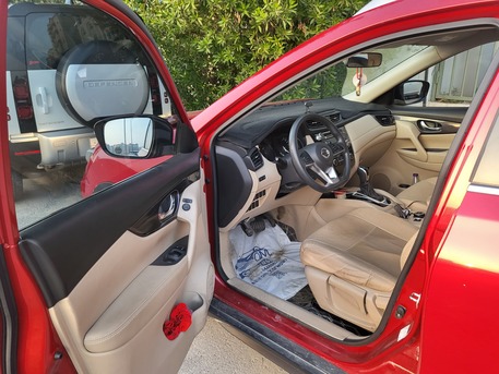 Al Khobar Al Shamalia, Vehicles, Cars & Trucks , SAR 060000,  Nissan X-Trail,  2021,  Automatic,  99000 KM,  4 WHEEL DRIVE, Semi Version, 5 Seater