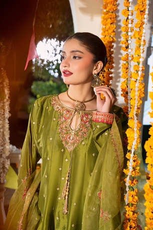 Thuqbah, Clothing & Accessories, SAR 220,  Ready To Wear Silk