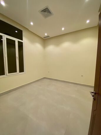 Kuwait City, Apartments/Houses, KWD 750/month,  4 BR,  Ground Floor Apartment For Rent In Sulaibikhat, Four Rooms.