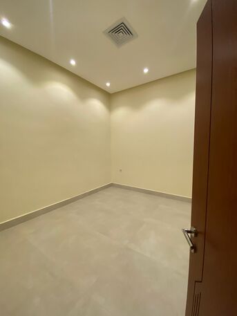 Kuwait City, Apartments/Houses, KWD 750/month,  4 BR,  Ground Floor Apartment For Rent In Sulaibikhat, Four Rooms.