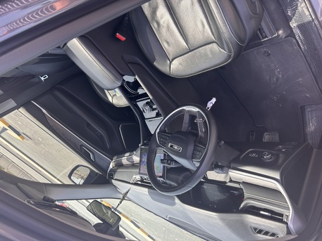 Janabiya, Vehicles, Cars & Trucks , BHD 13000,  Jeep Grand Cherokee L,  2022,  Automatic,  77000 KM,