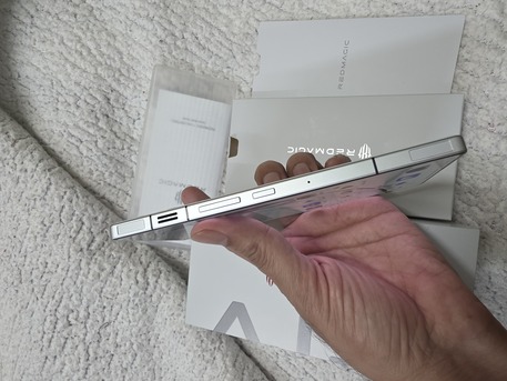 Khobar, Mobile Phones, SAR 2300,  Redmagic 11 Air 256gb 12gb Ram Sale Swap Only Serious 2 Days Use Only