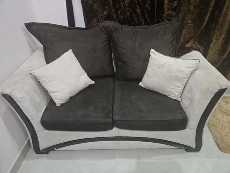 Al Malaz, Furniture, SAR 400,  2 Used Sofas And 2 Armchairs