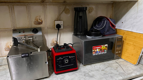 Riyadh, Rooms Available, SAR 950/month,  Furnished Big Room For Couple In  Family Building