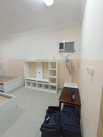 Riyadh, Rooms Available, SAR 2500/month,  Apartment Available In Riyadh Al Munsiyah Near Airport For Family Only!