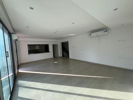 Salmaniya, Villas, BHD 700,  Greenish 4BR Villa For Rent In Salmaniya | Garden | Balcony | Maid&rsquo;s Room