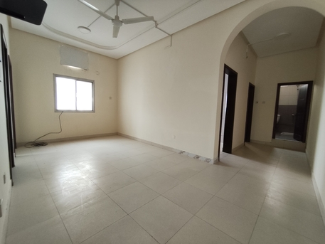 Manama, Apartments/Houses, BHD 140/year,  3 BR,  Buquwah:- 3Bhk Unfurnished Flat On Rent ..