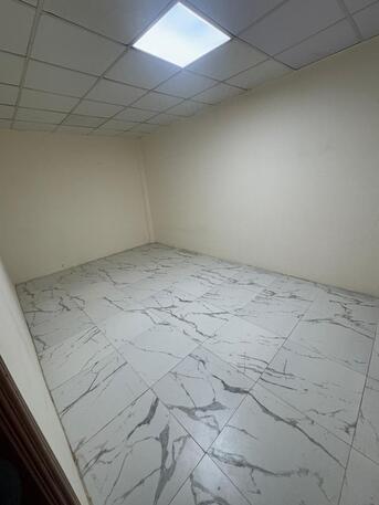 Al Malaz, Apartments/Houses, SAR 13500/year,  1 BR,  Villa Portion For Family Or Ex. Bachelors Rent In Malaz  Bed Room, Kitchen And Toilet.