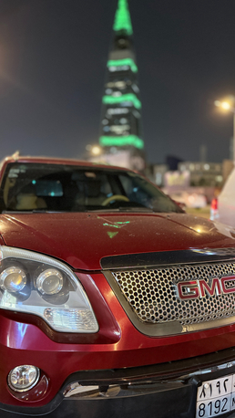 Riyadh, Vehicles, Cars & Trucks , SAR 26500,  Gmc Acadia,  2012,  Automatic,  320000 KM,  For Sale:   &ndash; SLT Full Option??? 	&bull;	Model:  	&bull;	Trim: SLT (Full Option